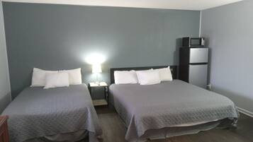 Basic Double Room | Blackout drapes, iron/ironing board, free WiFi