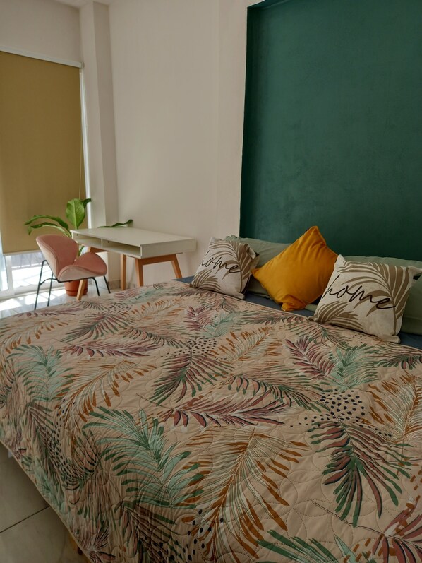 2 bedrooms, desk, free WiFi, bed sheets