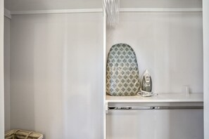 Interior - Clay Studio in the heart of EADO (Houston)