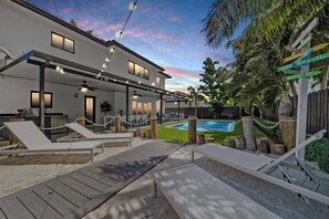 Piscine extérieure, piscine chauffée