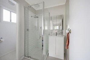 Badewanne, Haartrockner