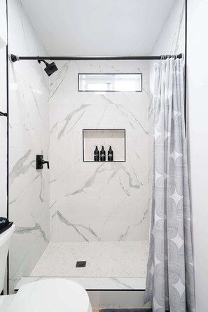 Bañera, secador de pelo