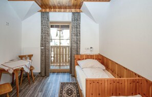 2 bedrooms, free WiFi, bed sheets