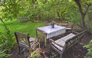 Outdoor dining - Nice home in Nørre Nebel with sauna (Nørre Nebel)