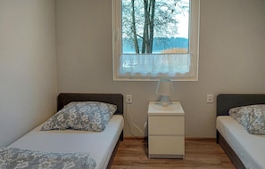 2 chambres, accès au Wi-Fi (inclus), literie fournie
