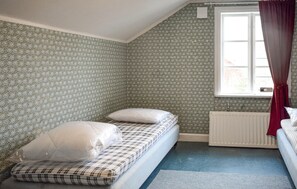 4 bedrooms, free WiFi