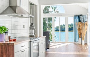 Fridge, microwave, dishwasher, coffee/tea maker