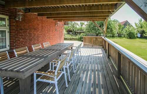 Awesome home in Samsø with WiFi