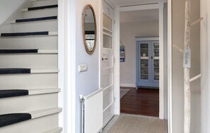 المنشأة من ا لداخل