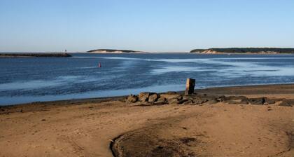 Steps to bayside beach