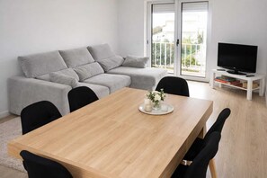 TV, stereo - Market Apartment VPA (Vila Praia de Âncora)