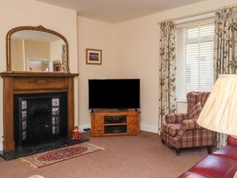 Cottage | Living area