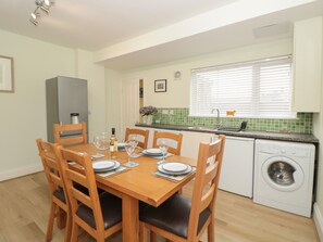 Dining - Creel Cottage, Blackwood Street (Morpeth)
