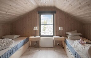 4 bedrooms, free WiFi