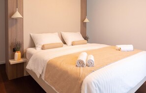 5 bedrooms, travel cot, free WiFi, bed sheets - Pet friendly home in Skrip (Skrip)