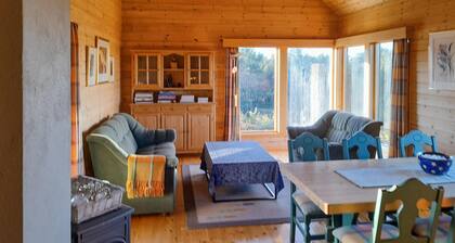 4 bedroom stunning home in Auklandshamn