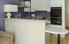 Fridge, oven, coffee/tea maker - Lovely home in Dieulefit with WiFi (Dieulefit)