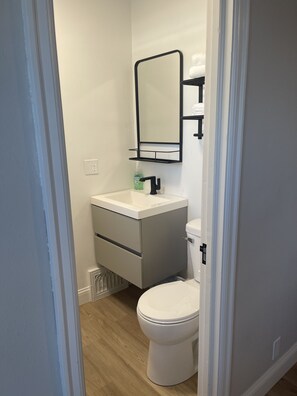 Apartment | Bathroom | Hair dryer, towels - 4P Properties (Cando)