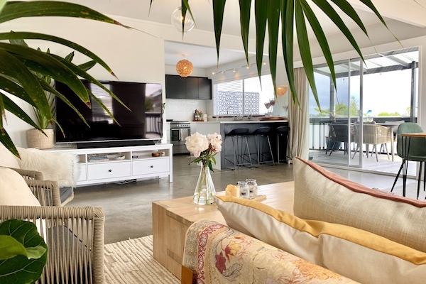 Large open plan living, dinning, kitchen. Easy indoor outdoor flow