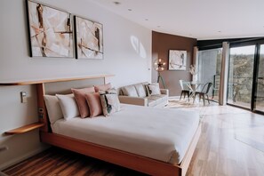 Premier Studio Suite, Balcony, River View