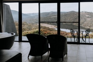 Estudi en suite Deluxe | Cobrellits i roba de llit 