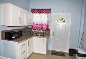 Private kitchen - Lovely 3-bedroom vacation home (Vieux Fort)