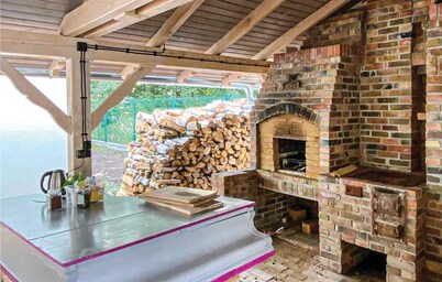 2 bedroom pet friendly home in Wilcze