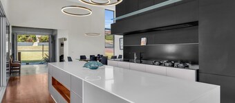 1 The Point - Pet friendly with a spa