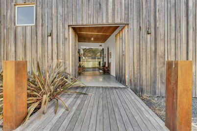 1 The Point - Pet friendly with a spa