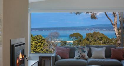 ADS on Collins - Pet friendly, 4 bedroom home