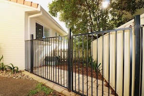 Property grounds - Beachcomber Apartments: Unit 2 (Downstairs) (Merimbula)