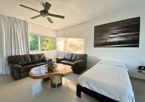 Decoración personalizada, muebles diferentes y wifi gratis 