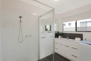 Bañera con ducha