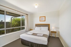 2 makuuhuonetta, silitysrauta/-lauta, internet, vuodevaatteet