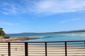 Beach - Ella Bleu: 3 bedroom home, so close to town. (Merimbula)