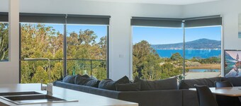 Kingfisher Retreat @ Eden Cove 5 bedroom home