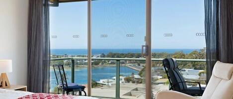 2 bedrooms, iron/ironing board, Internet, bed sheets