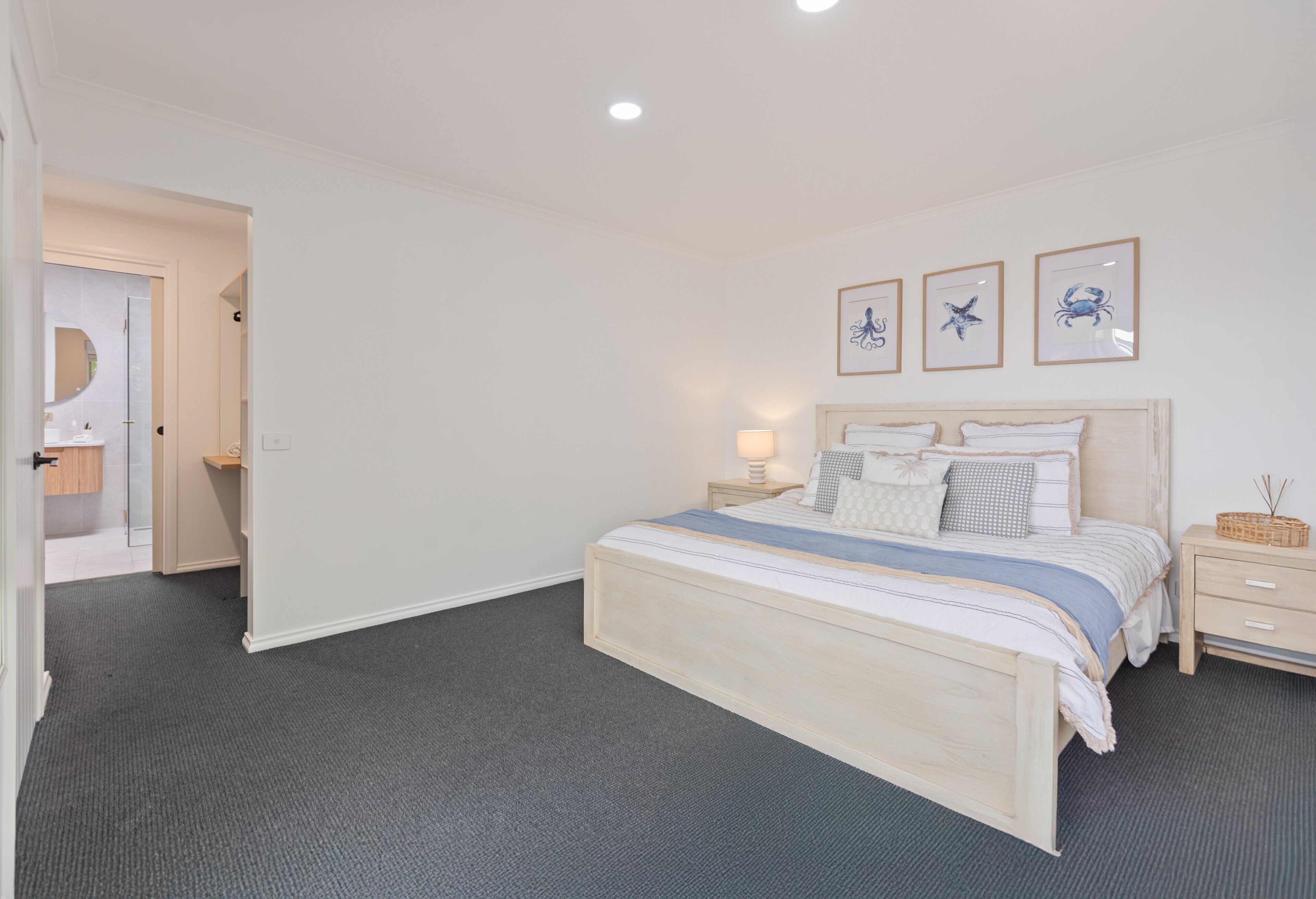 4 chambres, fer et planche à repasser, Wi-Fi