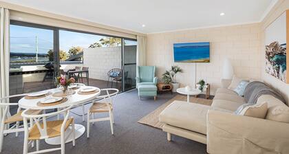 All Decked Out: 2 bedroom pet friendly apartment