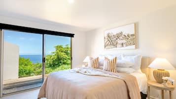 4 bedrooms, iron/ironing board, Internet, bed sheets