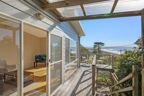 Property grounds - Surfside Pambula Beach (Pambula Beach)