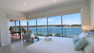 6 chambres, fer et planche Ă repasser, accĂšs Internet, draps fournis