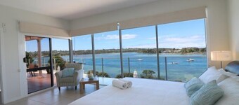 Sybella - 6 Bedroom Option incredible views and a pool