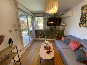 TV - The Jungle : 1bdr with garden & spa (Blagnac)