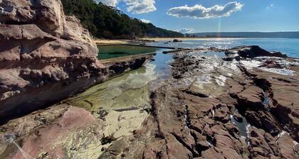 Shore Break 5: Unlimited wifi and right at the beach