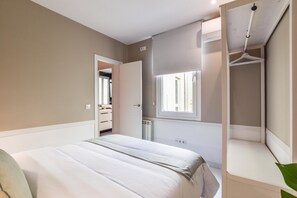 2 soverom, memory foam-senger, strykejern/-brett og wi-fi (inkludert)