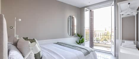 3 dormitorios, tabla de planchar con plancha, wifi gratis y ropa de cama