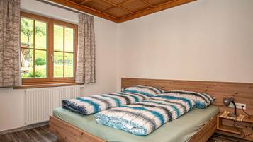 2 quartos, Wi-Fi de cortesia, roupa de cama