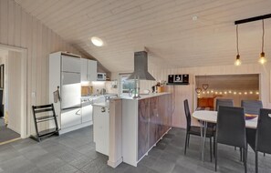 Kühlschrank, Herdplatte, Geschirrspüler