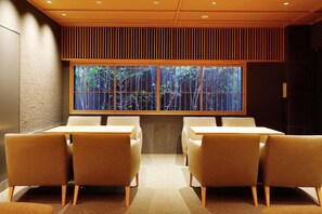 Lounge - THE GENERAL KYOTO Bukkoji Shinmachi (Kyoto)